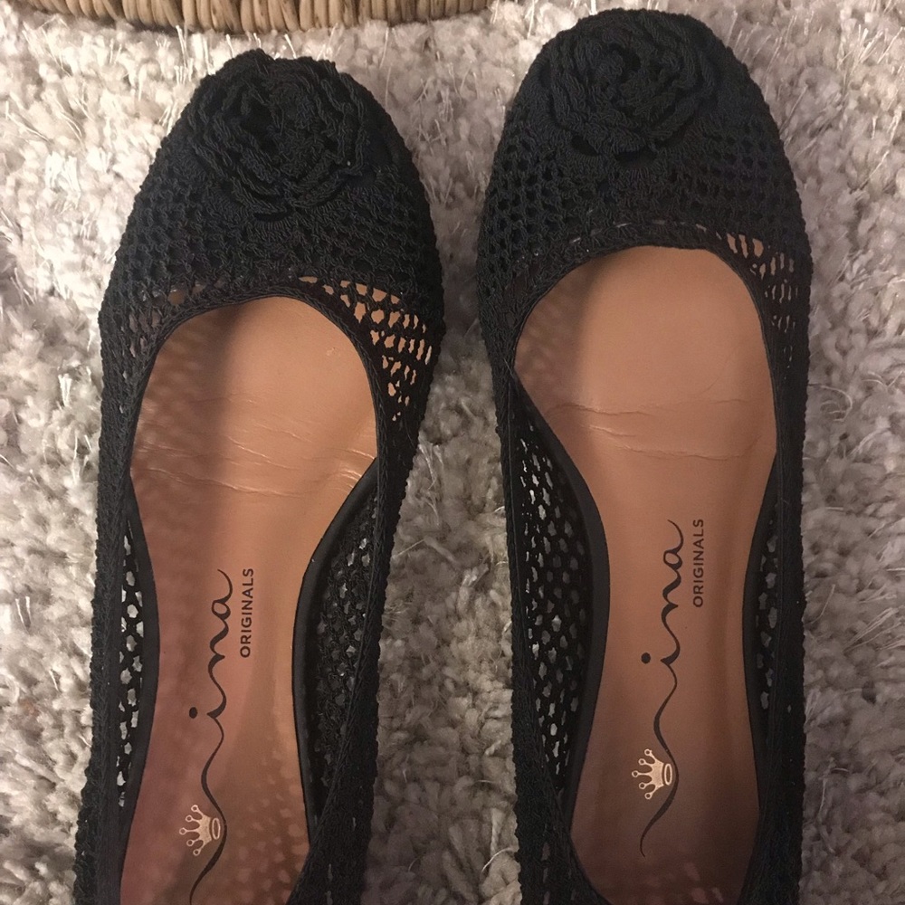 Nina originals size 8 black fishnet flats